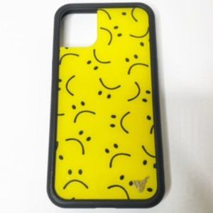 Wildflower iphone 11 Frowning face case